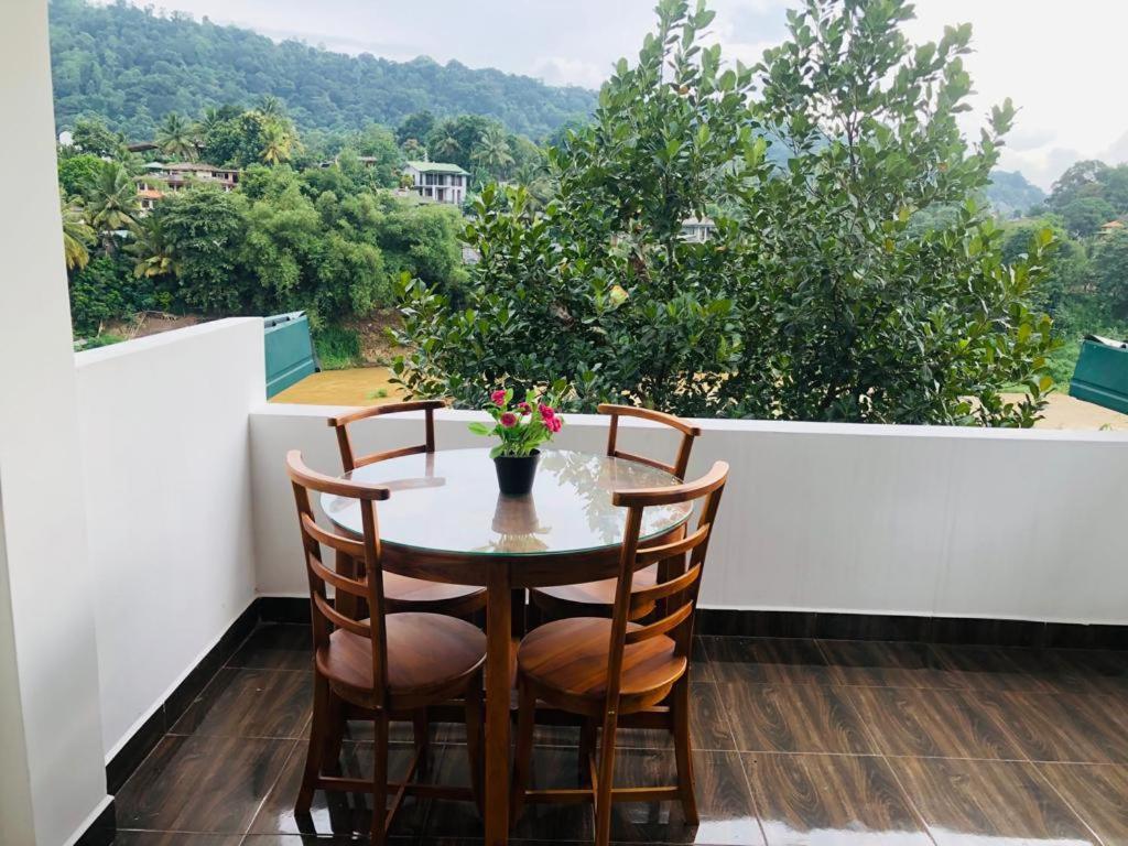 Kandy River Garden Екстер'єр фото
