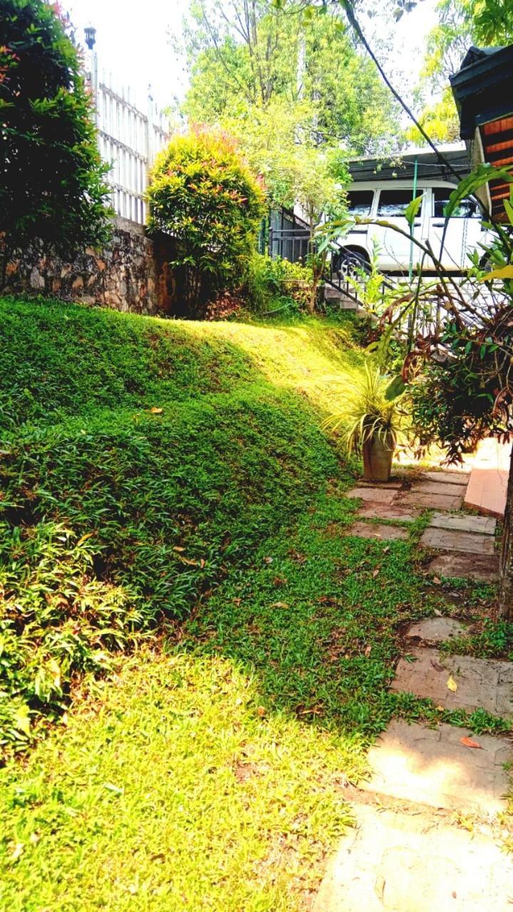 Kandy River Garden Екстер'єр фото